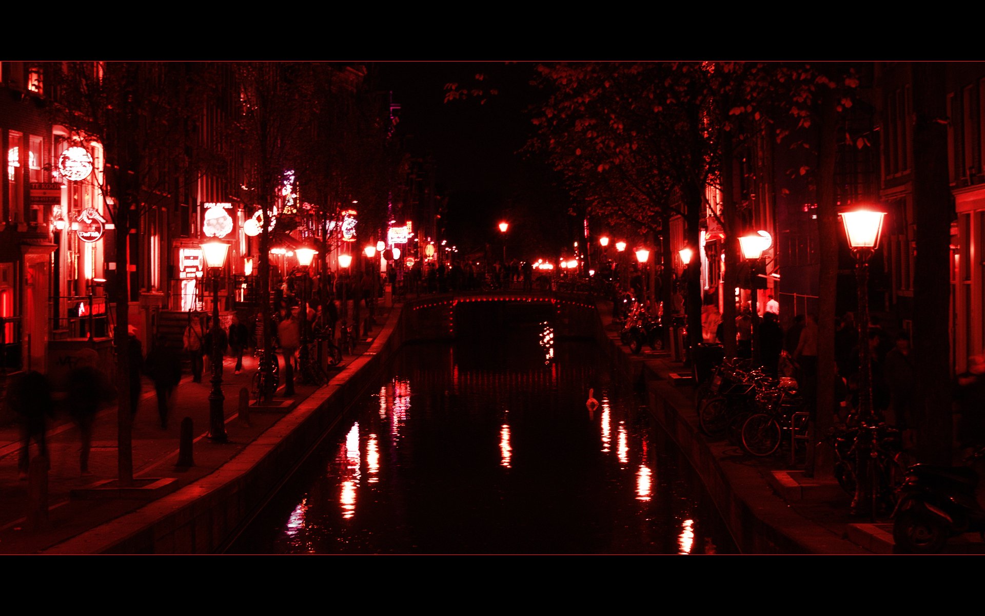 red_light_district_amstardam_by_skywalkerdesign-d4g1h9f.jpg